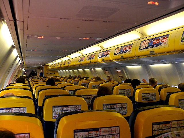 Ryanair rebajará el precio de los billetes por el menor coste del petróleo