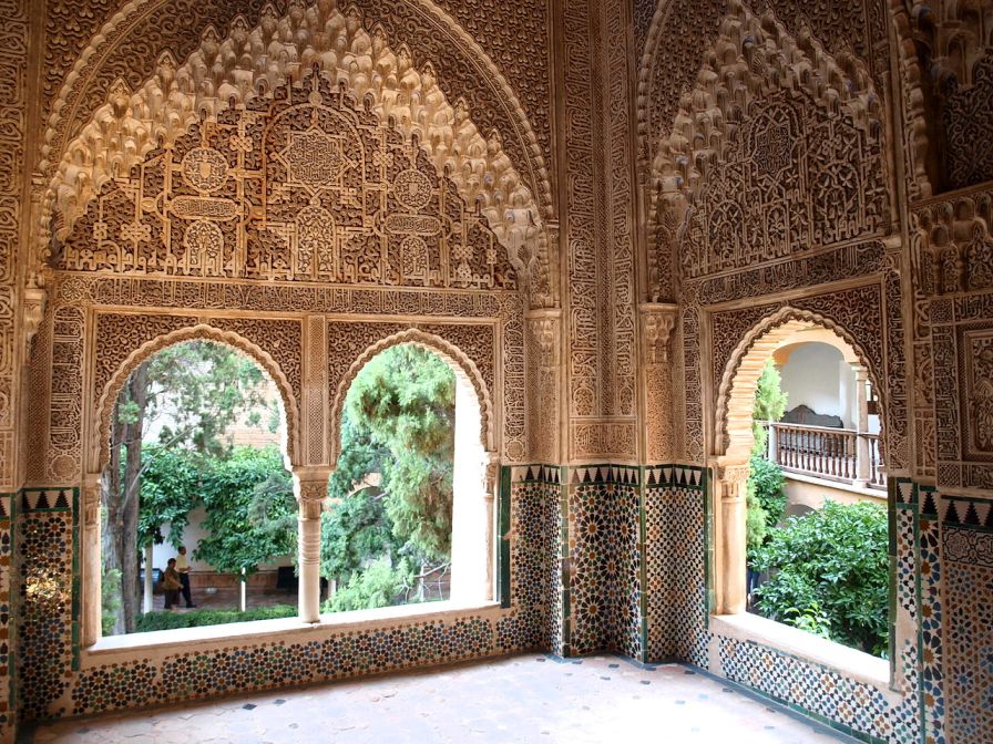 Mirador de Lin-dar-Aixa. Singular riqueza decorativa