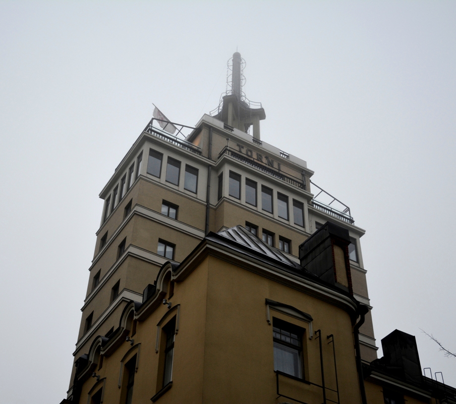 Es un edificio emblemático en la historia contemporánea de Finlandia