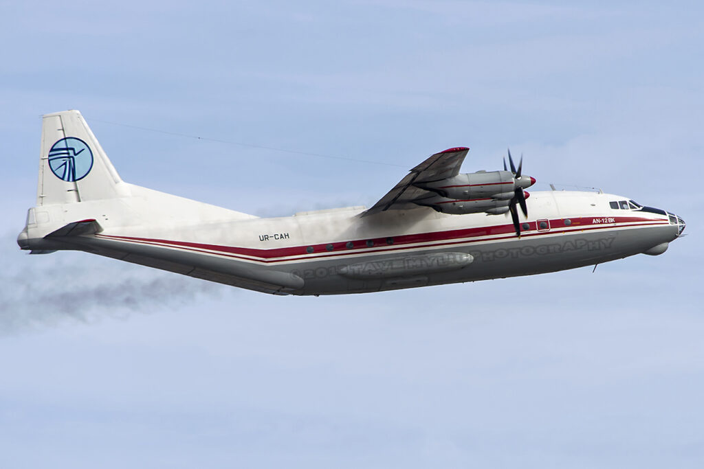 Un todoterreno llamado Antonov AN-12
