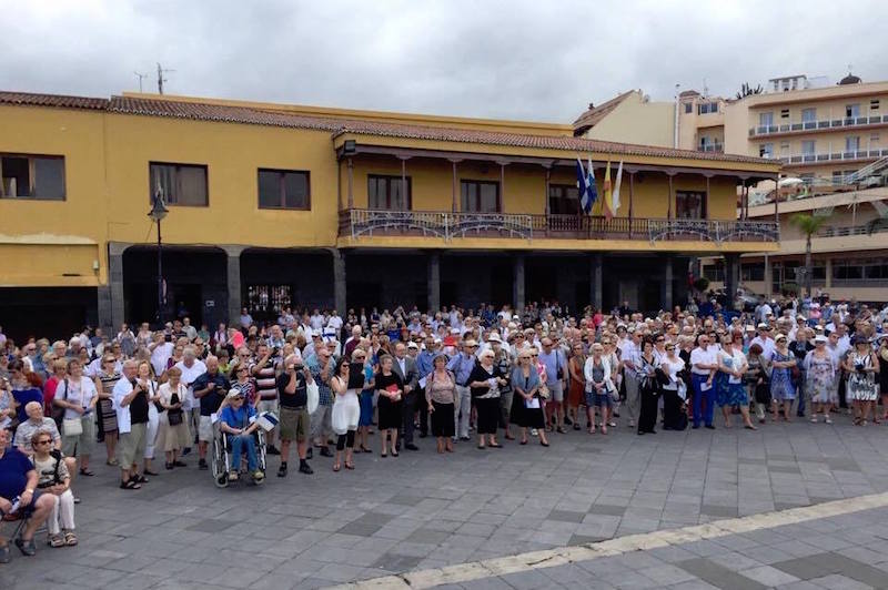 Más de medio millar de finlandeses asistieron al acto celebrado en la Plaza de Europa