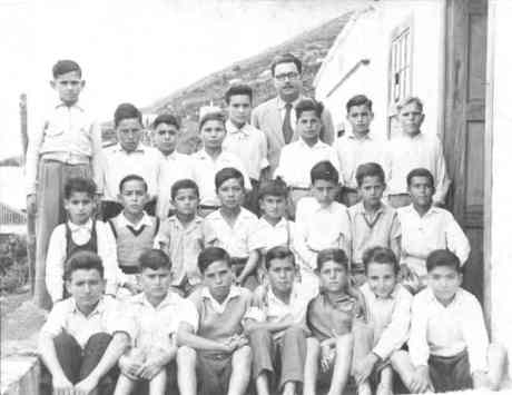Juan Adelino Torres Hernández (1910-1994), maestro nacional