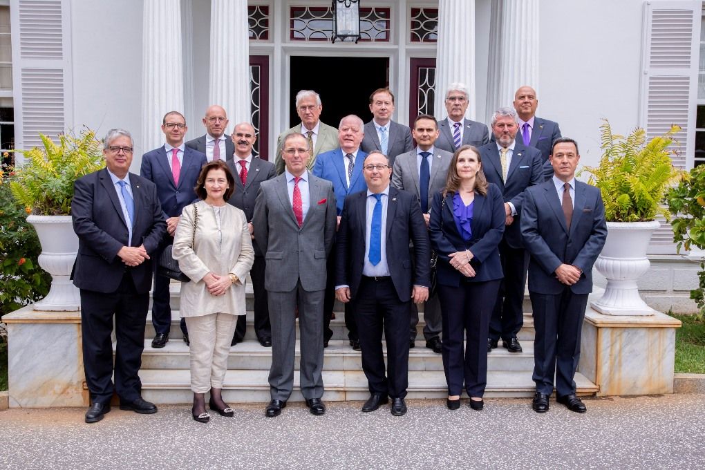 Encuentro del Cuerpo Consular con el general jefe del Mando de Canarias