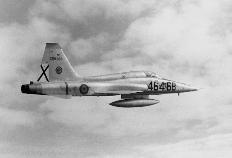 Avión F-5 del Ejército del Aire español en vuelo