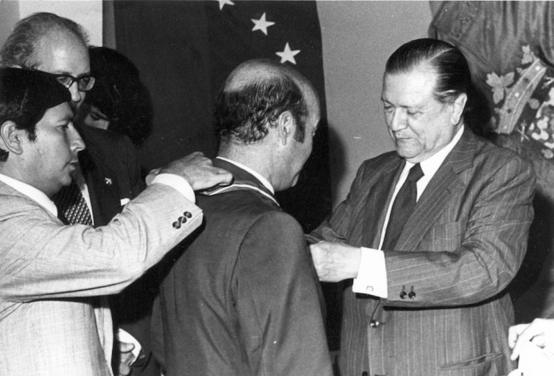 Cuando Alberto de Armas recibió la orden Andrés Bello (1980)