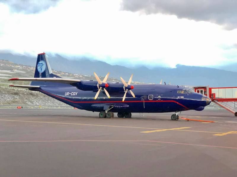 Un avión inusual en La Palma fletado por Netflix