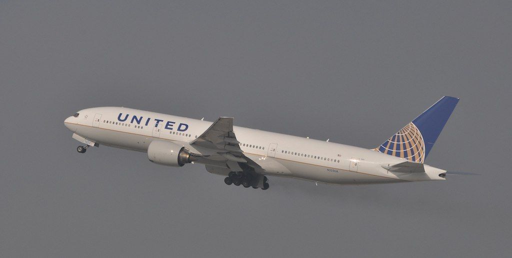 Arrestados dos pilotos de United en una prueba de alcoholemia