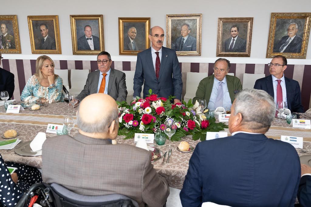 Encuentro muy oportuno del Cuerpo Consular con Extranjería