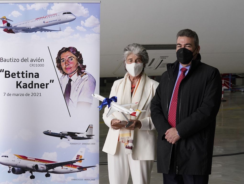 Air Nostrum homenajea a Bettina Kadner Schilling