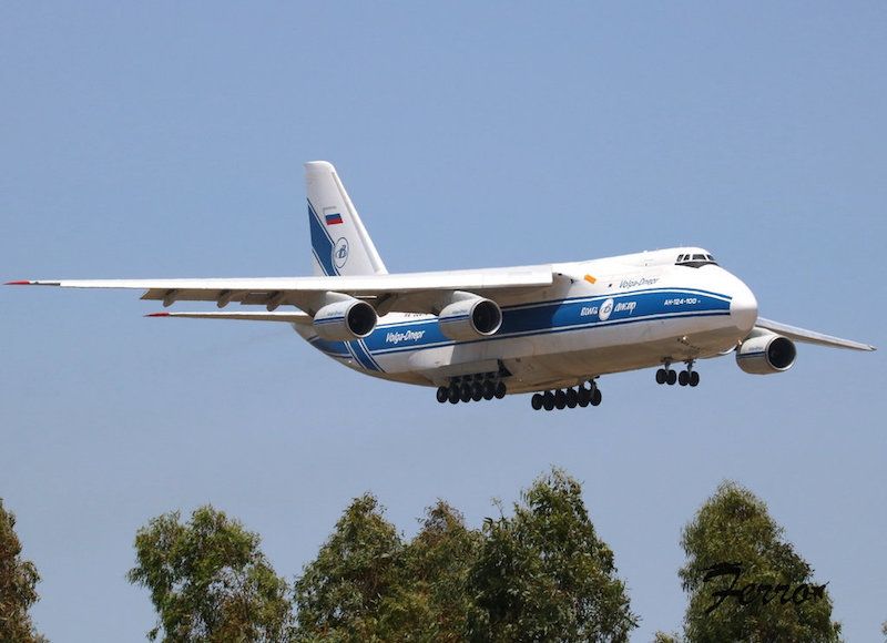 Un avión Antonov An-124 de Volga, protagonista en Málaga