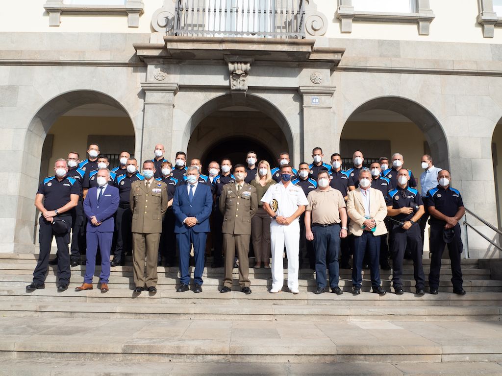 Puertos de Tenerife incorpora 18 nuevos policías portuarios