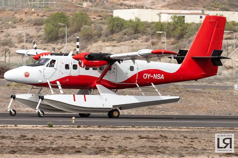 El hidroavión Twin Otter de Surcar aterriza en Tenerife Sur