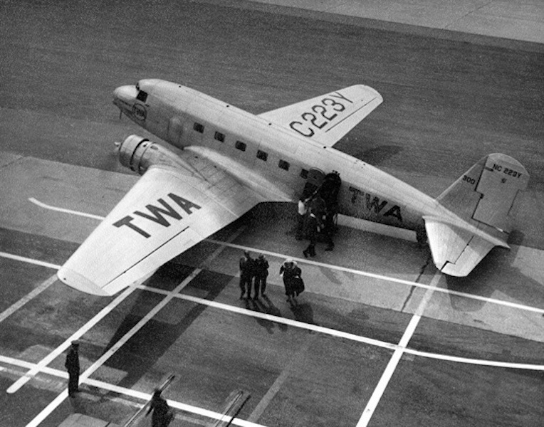 Se cumplen 90 años del primer vuelo del prototipo Douglas DC-1