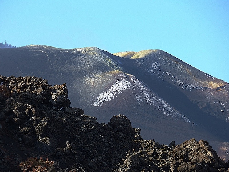 Terremoto de magnitud 2,2 por el probable asentamiento de lavas del volcán Tajogaite