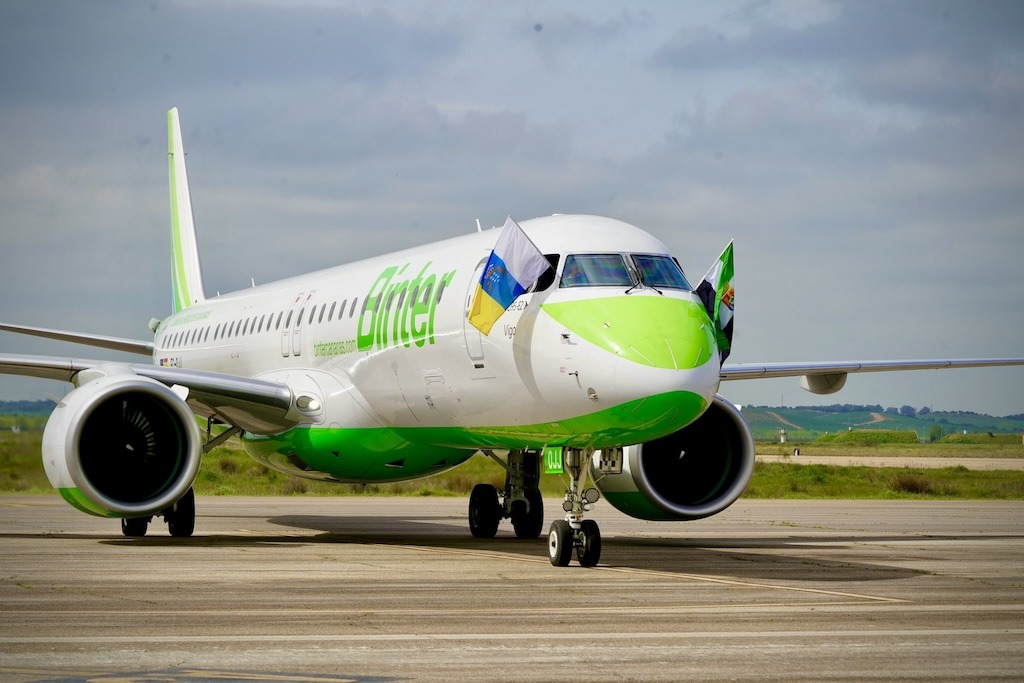 Binter inaugura sus vuelos estivales a Badajoz, Córdoba y Almería desde Gran Canaria