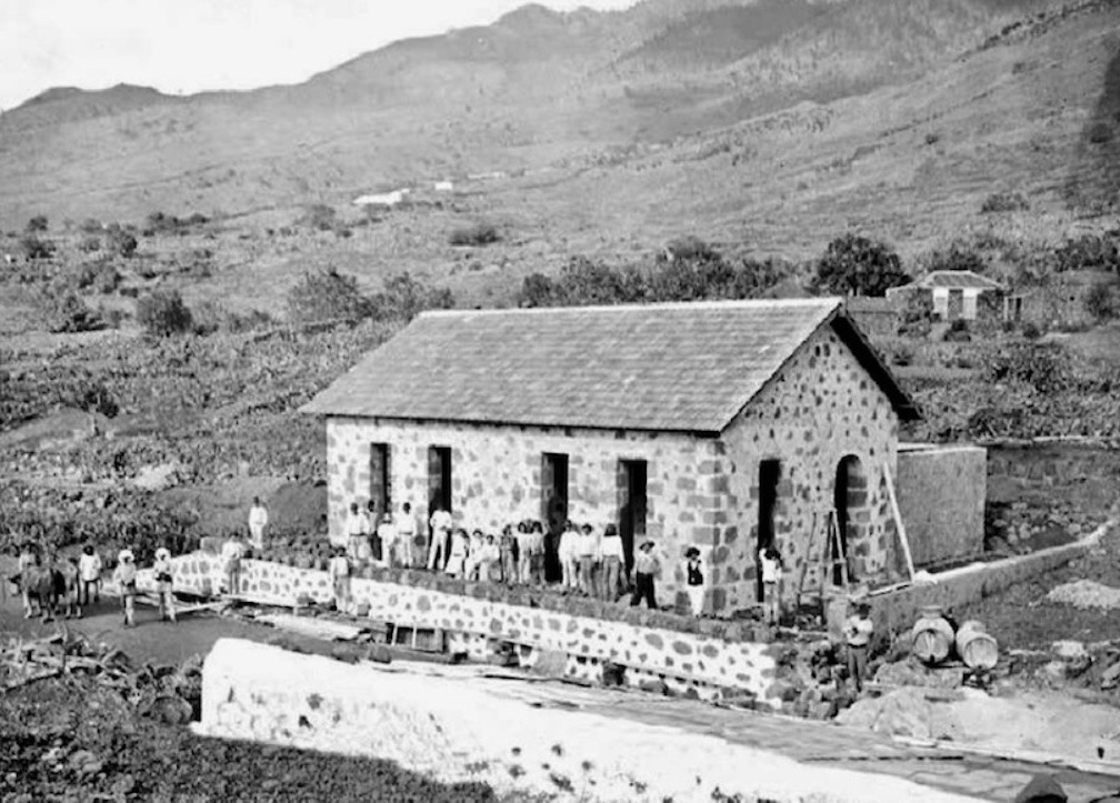 El trazado de la Carretera General del Sur desde 1875. Las Manchas, recursos e identidad