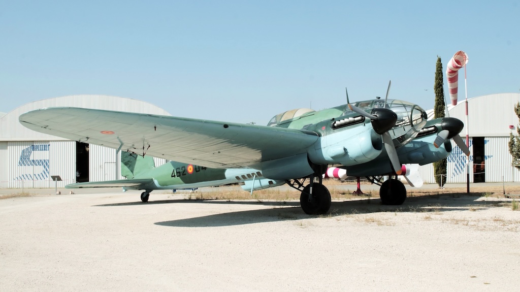 Un avión CASA 2111 “Pedro” en el Museo de Cuatro Vientos