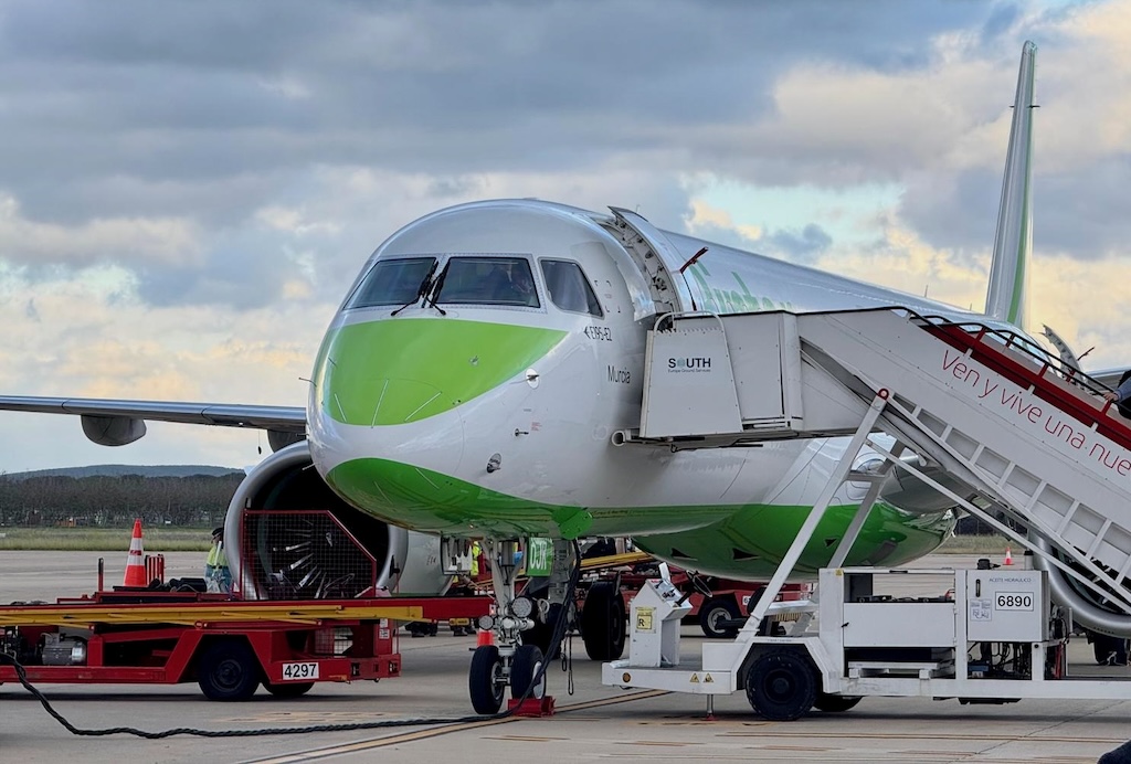 Binter ampliará su flota con otros cinco aviones E195-E2, más cuatro opcionales