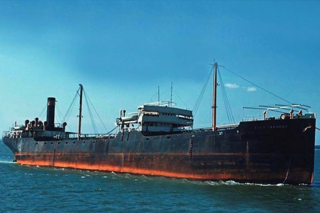 El petrolero “ESSO Caracas” (1940-1949)