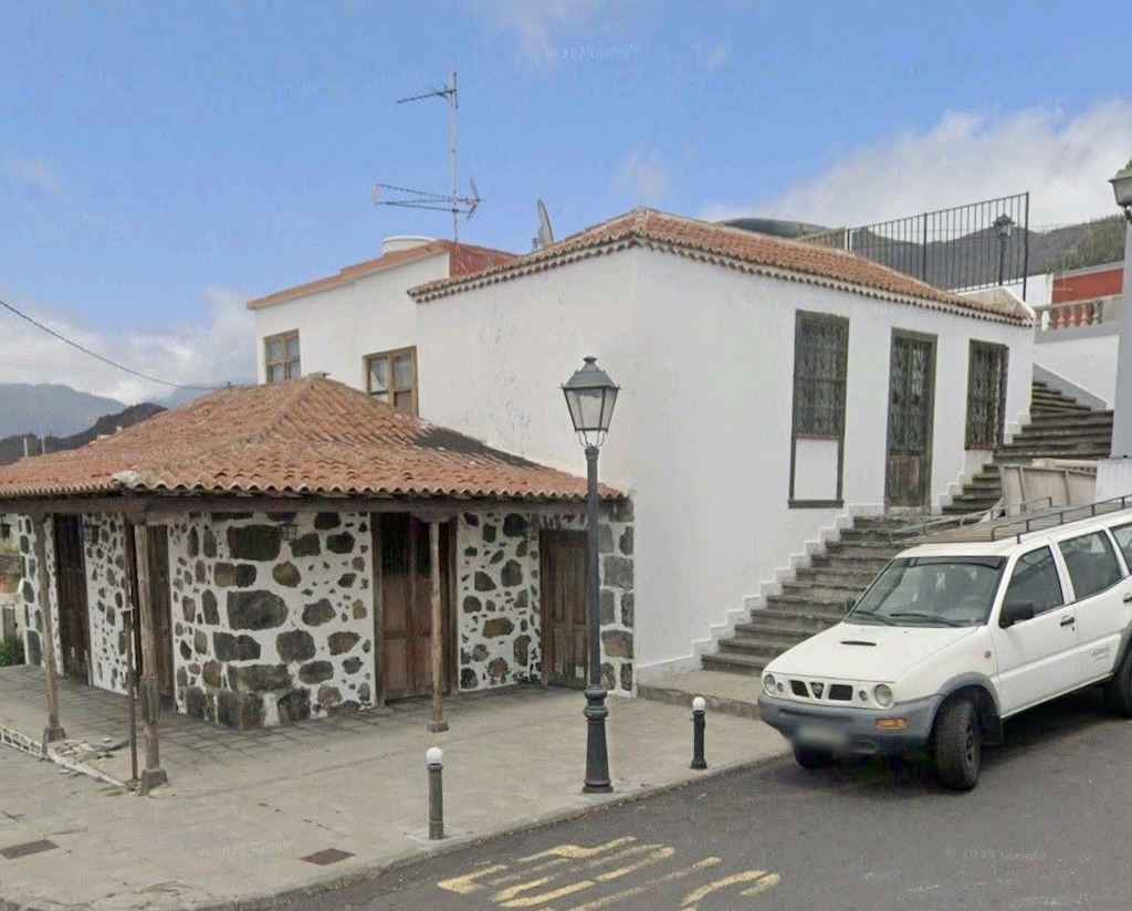 El maestro y la cantina de sardinas