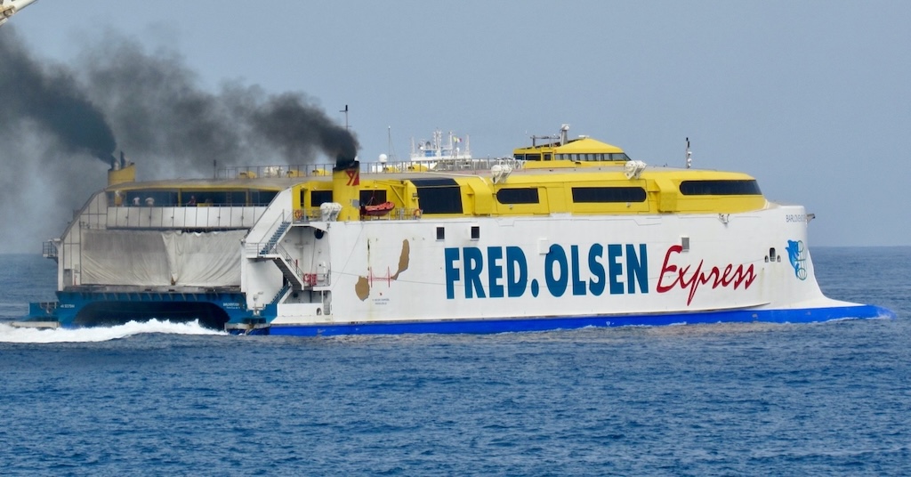 El catamarán “Barlovento Express” vuelve una temporada a la línea de La Palma