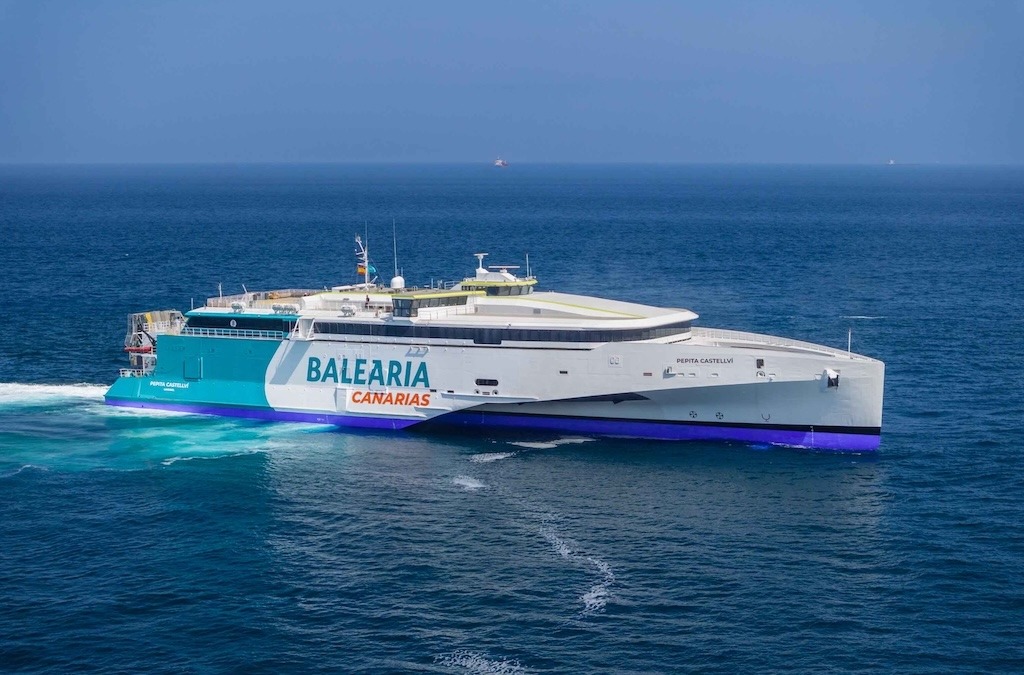 Baleària Canarias prevé mover más de 25.000 pasajeros durante el puente de noviembre